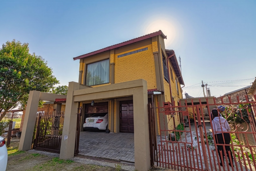 4 Bedroom Property for Sale in Maokeng Free State